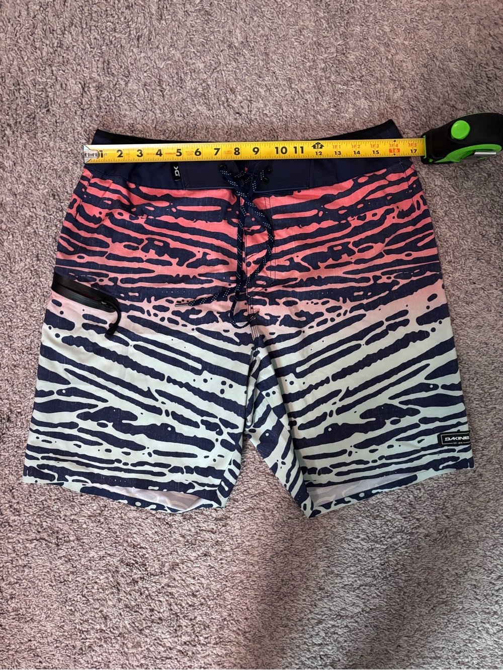 Dakine Menโs Board Shorts Size 32 Blue Coral Swim Trunks Surf - Picture 10 of 12